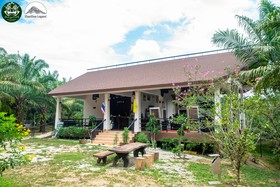 Khaosok Legend Pool Villa