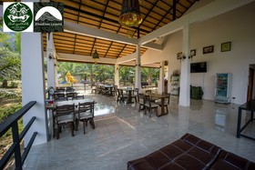Khaosok Legend Pool Villa