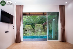 Khaosok Legend Pool Villa