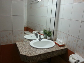 Holiday Hotel