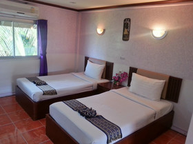 Holiday Hotel