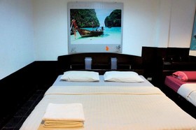Golden Bee Phi Phi