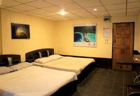 Golden Bee Phi Phi