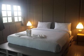 Hip Seaview Resort