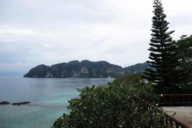 Hip Seaview Resort