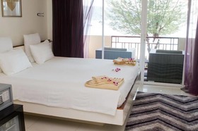 Mama Beach Residence