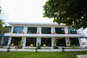 Paradise Resort Phi Phi
