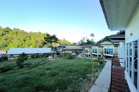 Phi Phi Chang Grand Resort & Spa