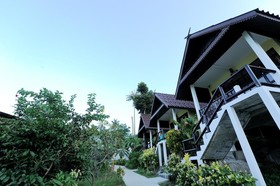 Phi Phi Chang Grand Resort & Spa