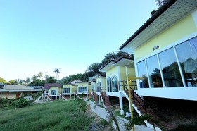 Phi Phi Chang Grand Resort & Spa