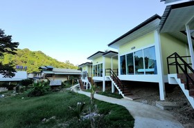 Phi Phi Chang Grand Resort & Spa