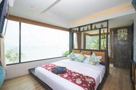 Phi Phi Nice Beach Hotel Hip