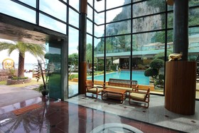 Phi Phi Nice Beach Hotel Hip