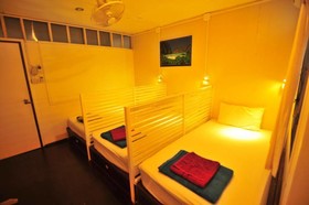 Phi Phi October House