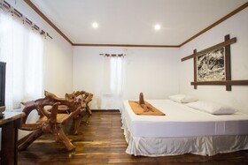Tropical Garden Bungalow