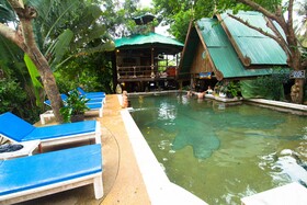 Tropical Garden Bungalow