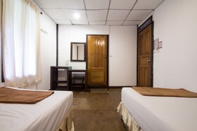 Tropical Garden Bungalow