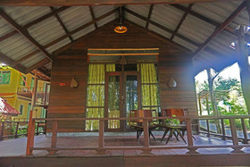 Baan Klong Kleng