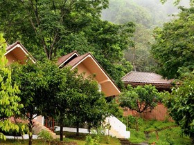 Les Robinsons De Ranong Resort