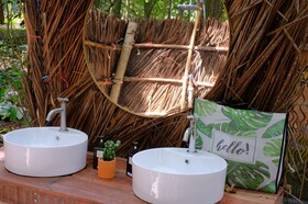 O Little Tent De Koh Chang