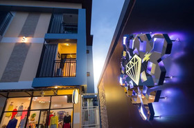 Petch Ranong At Town