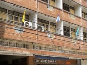 Sintavee Hotel
