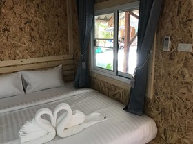 Lipe Garden Beach Resort