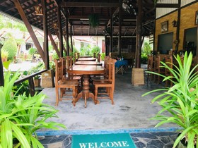 Lipe Garden Beach Resort
