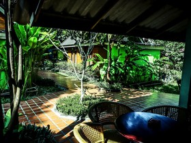 Poohbar Resort & Lotusdive