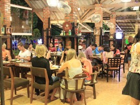 Poohbar Resort & Lotusdive