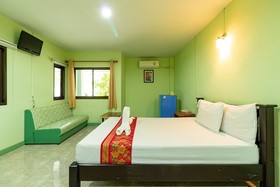 Khum Suk Resort