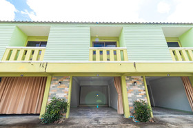 Khum Suk Resort