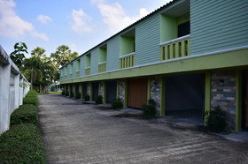 Khum Suk Resort
