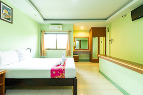 Khum Suk Resort