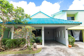 Khum Suk Resort
