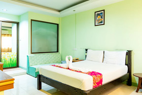 Khum Suk Resort