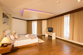 Solis Beach Hotel Rajamangala