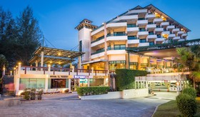 Solis Beach Hotel Rajamangala