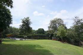Donsak Orchid Resort