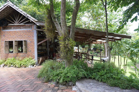 Donsak Orchid Resort