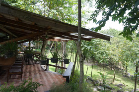 Donsak Orchid Resort