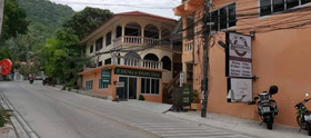 Dr.Banana's House