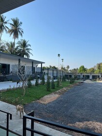 Hillside Premium Hotel