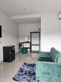Hillside Premium Hotel