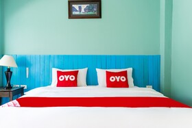 Oyo 929 100 Boutique Hotel