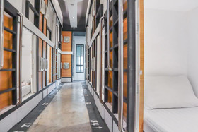 Sleep Box Hostel Suratthani