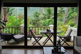 Tropical Season Villa Resort