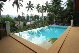 Tropical Season Villa Resort