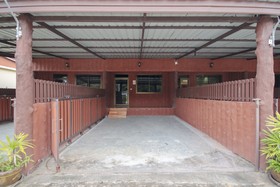 OYO 75331 Hareeya Hotel