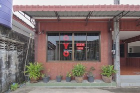 OYO 75331 Hareeya Hotel